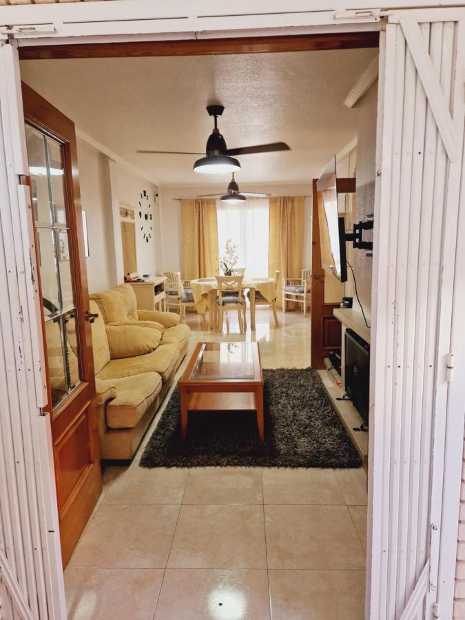 Magnifico Chalet Adosado En Torrevieja, Alicante. Εξωτερικό φωτογραφία