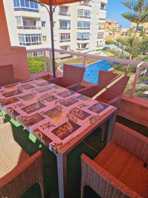 Magnifico Chalet Adosado En Torrevieja, Alicante. Εξωτερικό φωτογραφία