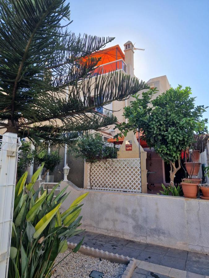 Magnifico Chalet Adosado En Torrevieja, Alicante. Εξωτερικό φωτογραφία