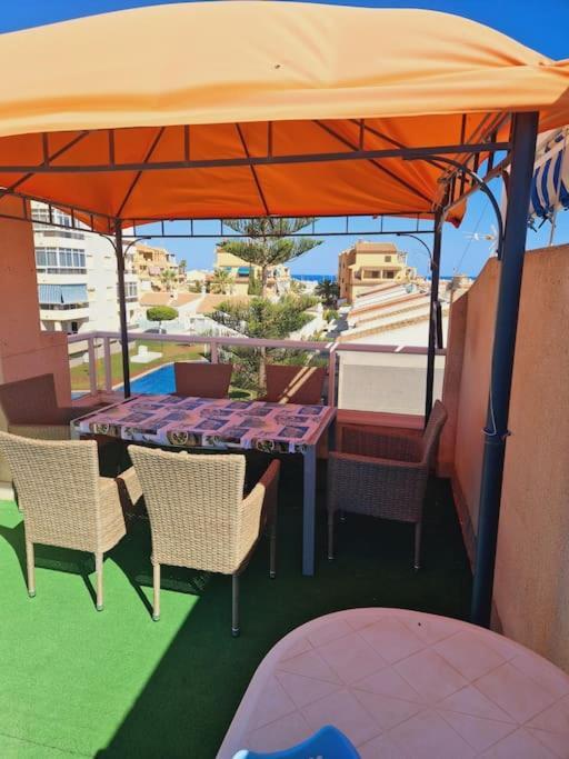 Magnifico Chalet Adosado En Torrevieja, Alicante. Εξωτερικό φωτογραφία
